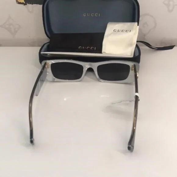 New Authentic Gucci GG0516S 002 Grey Silver Mirror Oversized  display picture 1